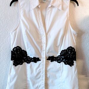 White House Black Market Elegant White Sleeveless Top with Black Lace Accents